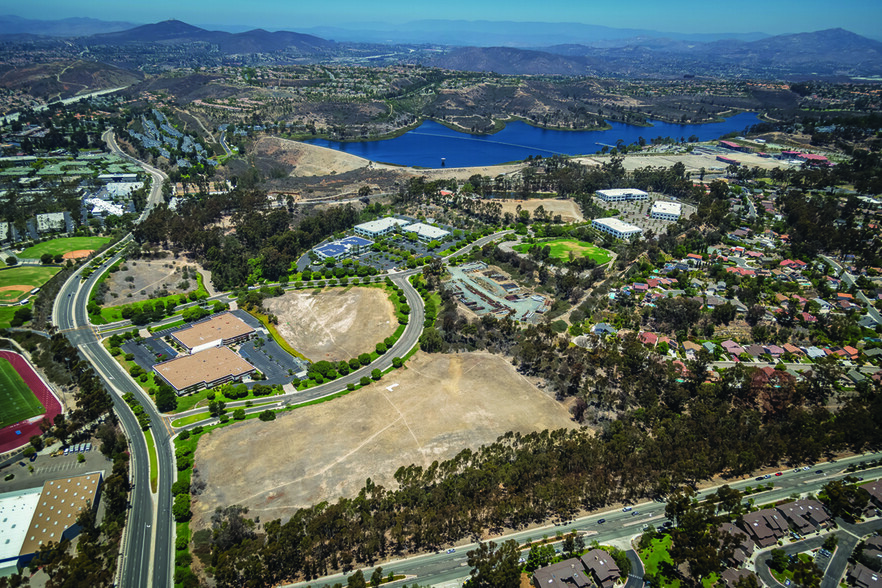 Scripps Ranch Blvd, San Diego, CA en alquiler - Foto del edificio - Imagen 3 de 6