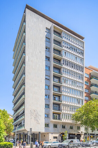 Plaza de Cristo Rey, 3, Madrid, Madrid en venta - Foto principal - Imagen 1 de 1