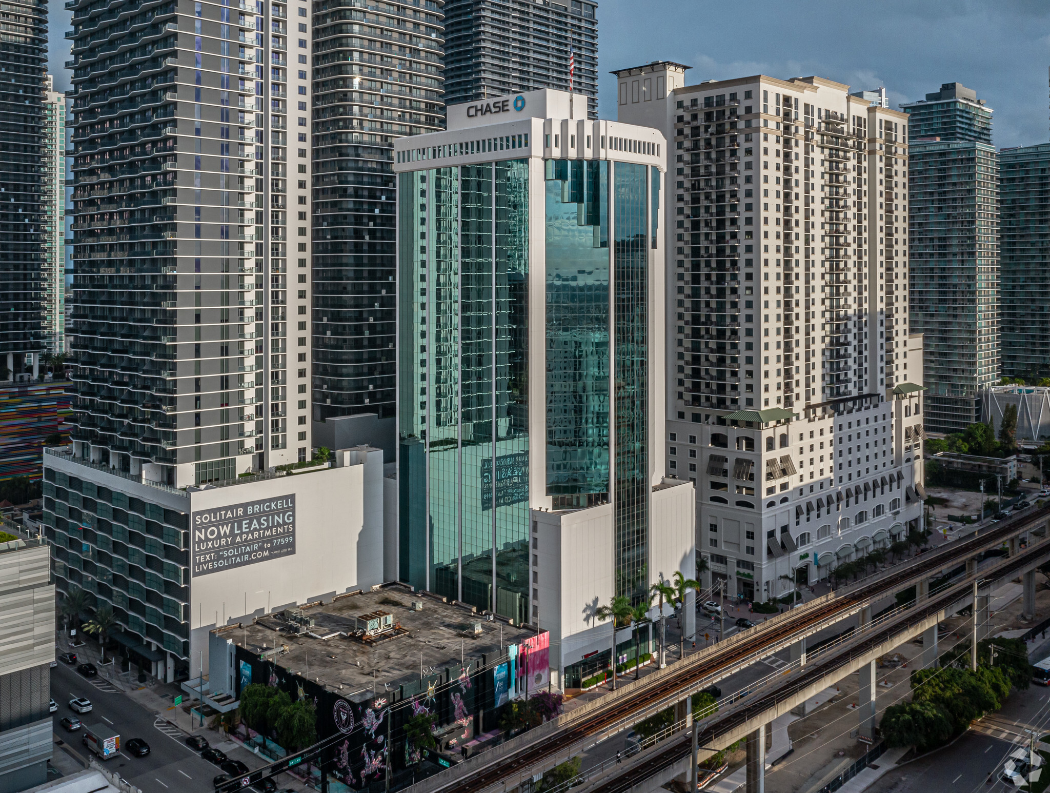 80 SW 8th St, Miami, FL en alquiler Foto del edificio- Imagen 1 de 3