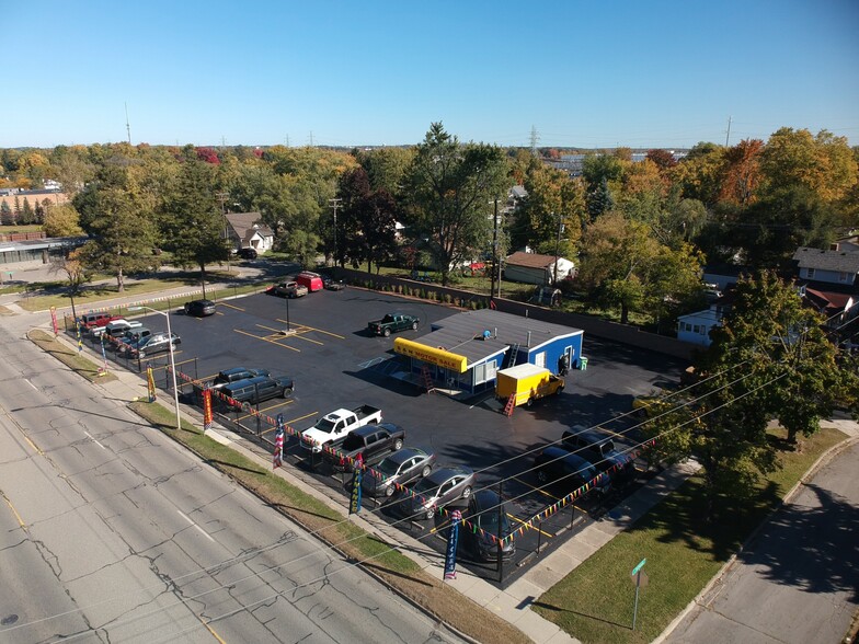 1104 Baldwin Ave, Pontiac, MI en venta - Foto del edificio - Imagen 1 de 6