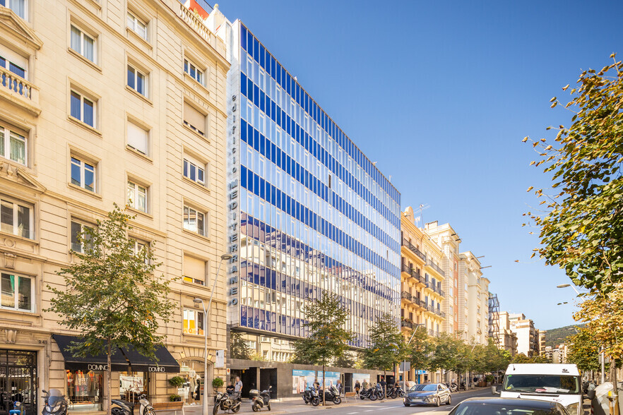 Oficinas en Barcelona, Barcelona en alquiler - Foto del edificio - Imagen 2 de 8