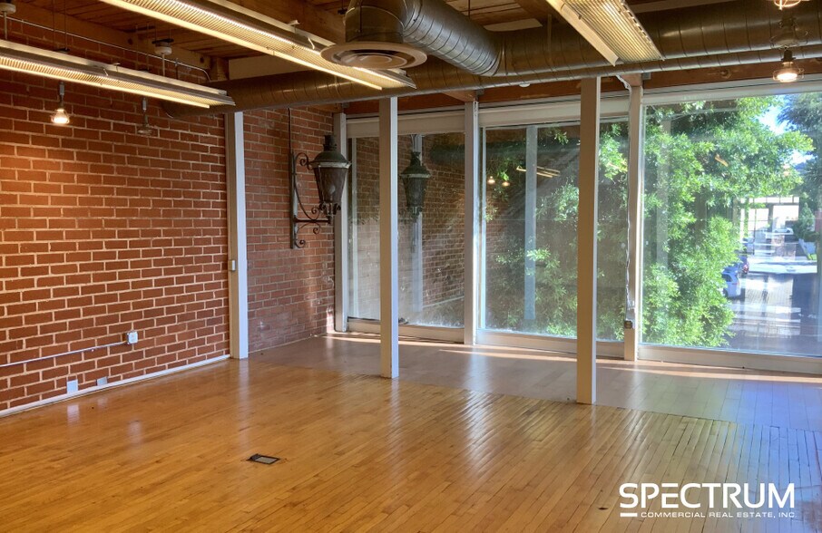 15422 Ventura Blvd, Sherman Oaks, CA en alquiler - Foto del interior - Imagen 2 de 8