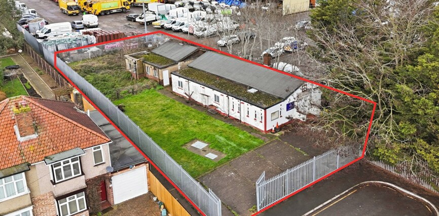 61 Micawber Av, Cowley en venta Foto principal- Imagen 1 de 8