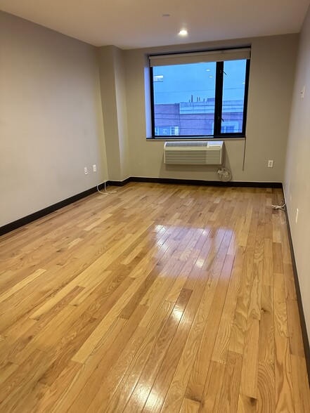 13553 Northern Blvd, Flushing, NY en venta - Foto del interior - Imagen 3 de 6