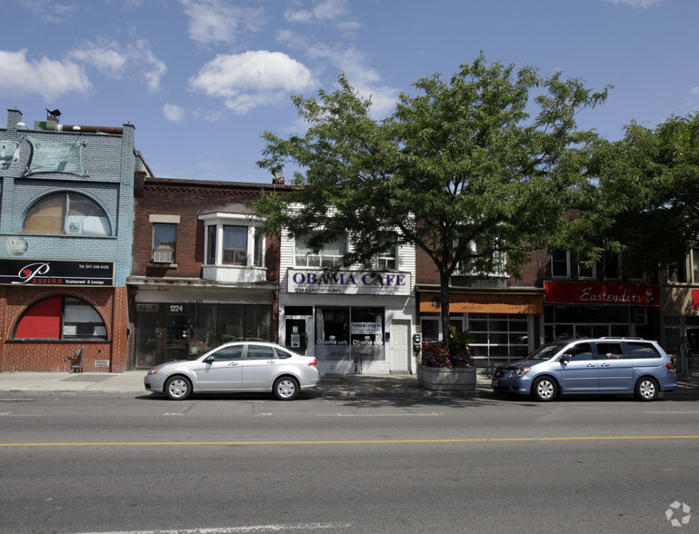 1226 Danforth Ave, Toronto, ON en venta - Foto del edificio - Imagen 2 de 22