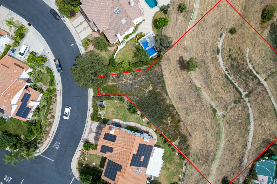 19648 Pine Valley way, Porter Ranch, CA en venta - Foto del edificio - Imagen 3 de 11