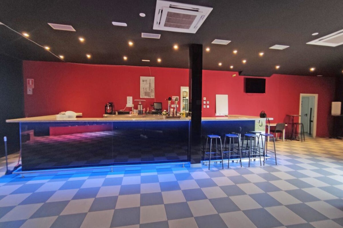 Local en Cabanillas del Campo, Guadalajara en alquiler Foto del interior- Imagen 1 de 9