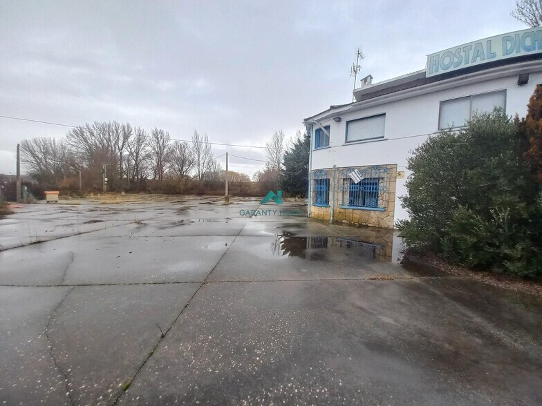Local en Sarracín en venta - Foto del edificio - Imagen 3 de 13