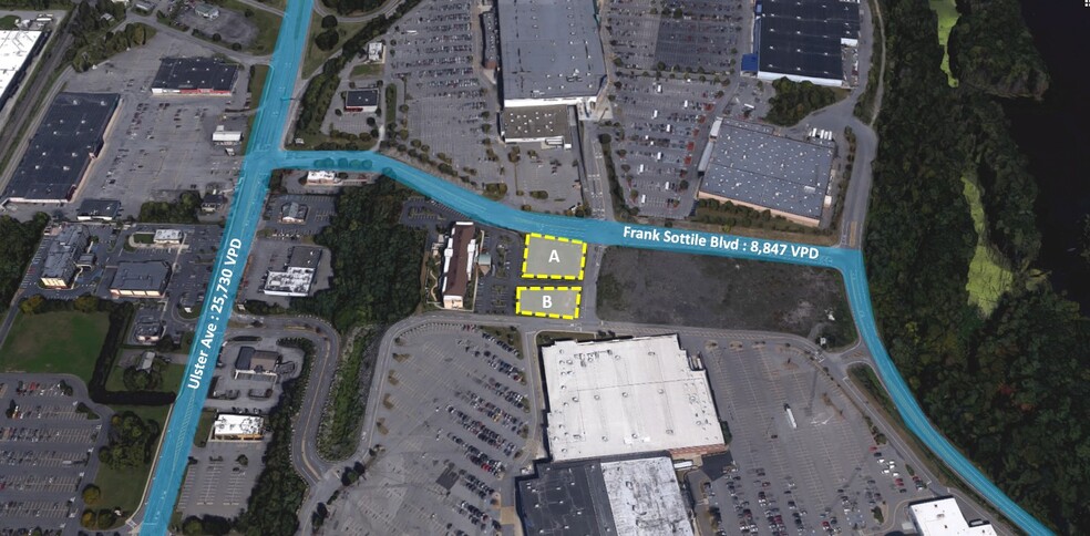 650-670 Frank Sottile blvd, Kingston, NY en alquiler - Foto del edificio - Imagen 2 de 4