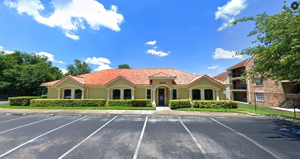 8626 N Himes Ave, Tampa, FL en venta - Foto principal - Imagen 1 de 13