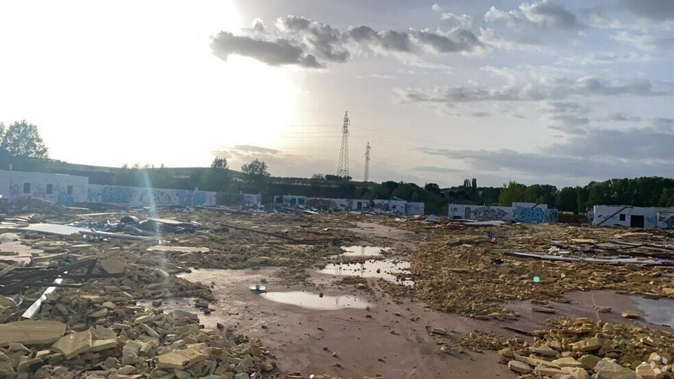 Terrenos en Yunquera de Henares, Guadalajara en venta - Foto del edificio - Imagen 3 de 5