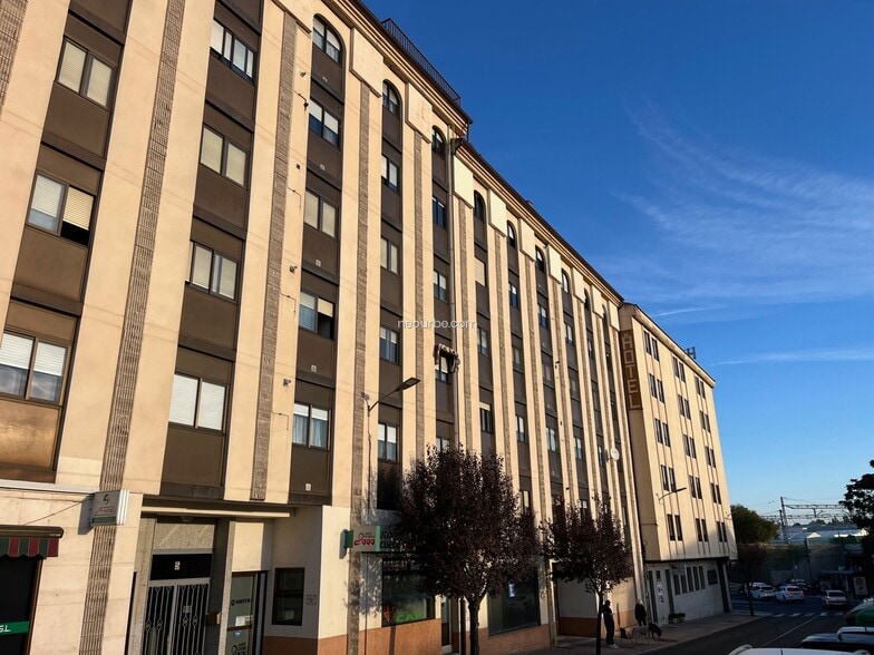 Local en Ávila, Ávila en alquiler - Foto del edificio - Imagen 1 de 1