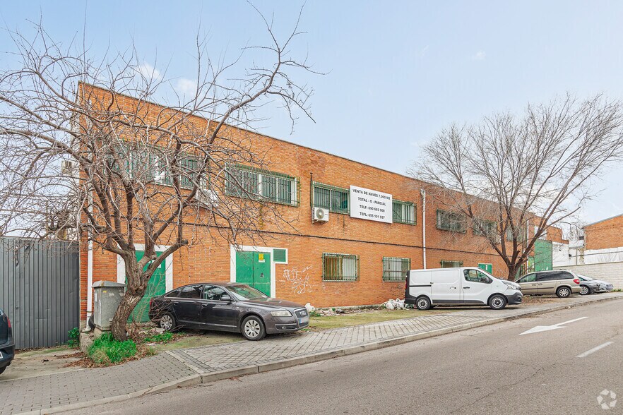 Nave en Coslada, Madrid en venta - Foto del edificio - Imagen 2 de 5