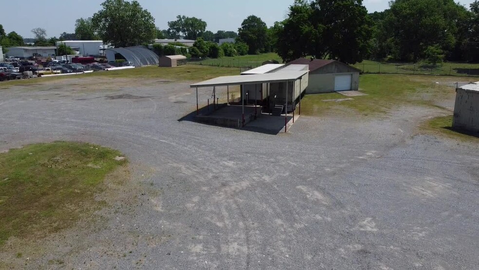 424 N Vine St, North Little Rock, AR en venta - Vídeo de anuncio comercial - Imagen 3 de 26