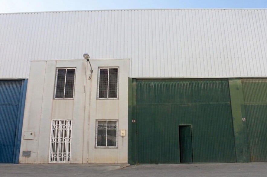Nave en Orihuela en venta - Foto del edificio - Imagen 3 de 12