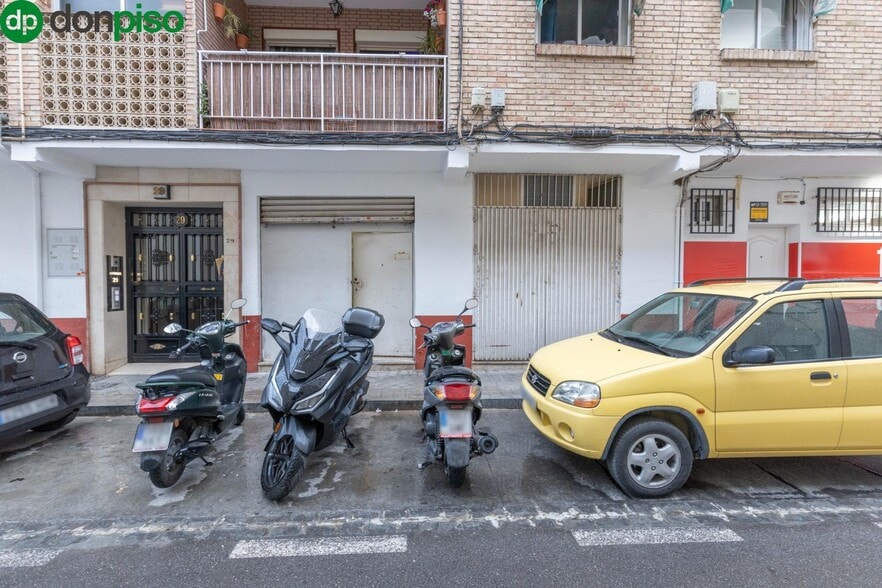 Calle Asturias, 29, Granada, Granada en venta - Foto del edificio - Imagen 2 de 6