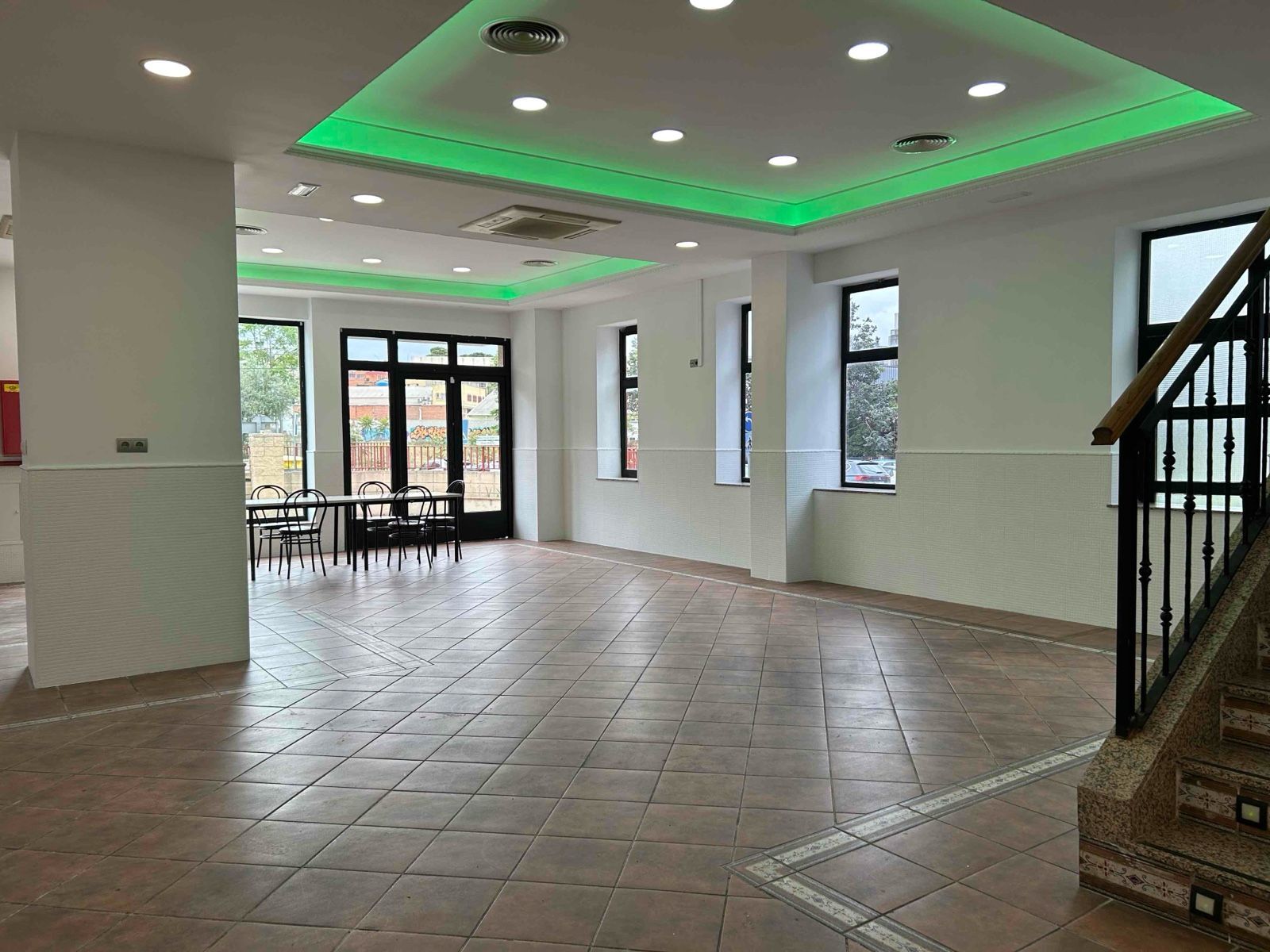 Nave en Alcobendas, Madrid en alquiler Foto del edificio- Imagen 1 de 3
