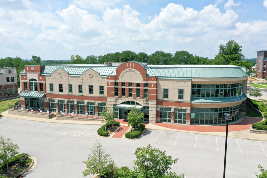 2120 High Wickham Place, Louisville, KY en alquiler - Foto del edificio - Imagen 2 de 8