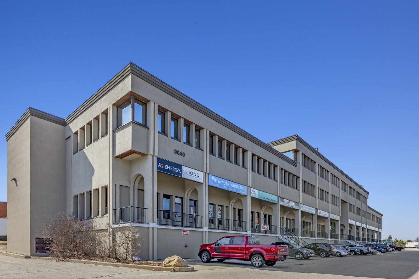 9040 Leslie St, Richmond Hill, ON en alquiler Foto del edificio- Imagen 1 de 5