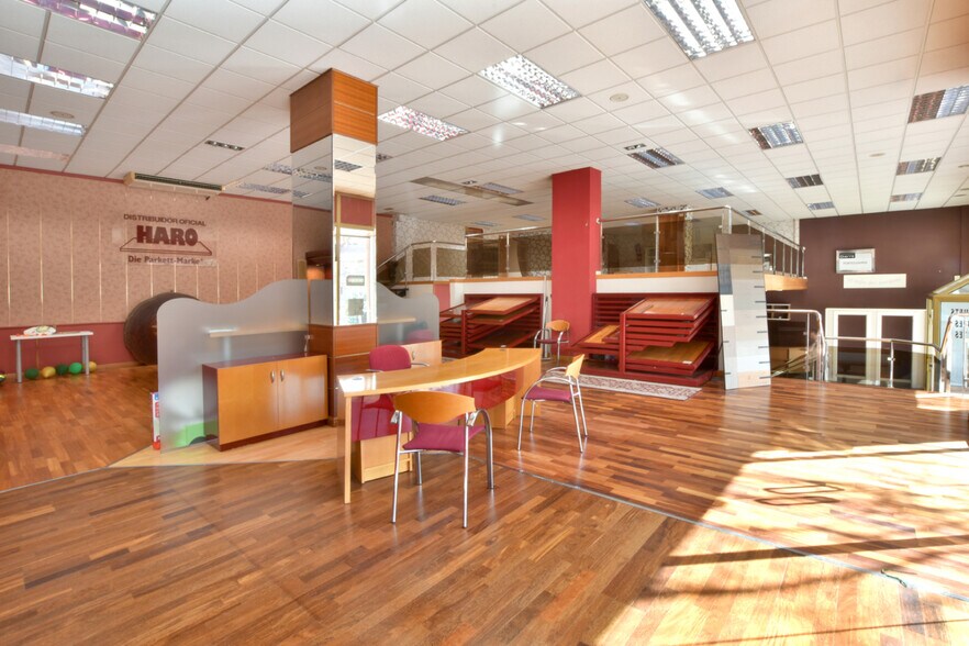 Local en Sant Feliu de Llobregat, Barcelona en venta - Foto del edificio - Imagen 2 de 34