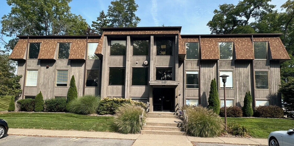 640 Kreag Rd, Pittsford, NY en alquiler - Foto del edificio - Imagen 3 de 16