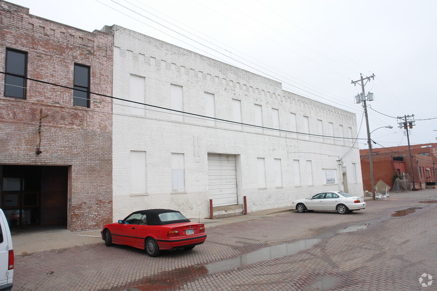 430 S Commerce, Wichita, KS en alquiler - Foto del edificio - Imagen 2 de 28