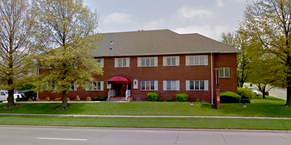 990 SW Fairlawn Rd, Topeka, KS en venta - Foto del edificio - Imagen 1 de 13