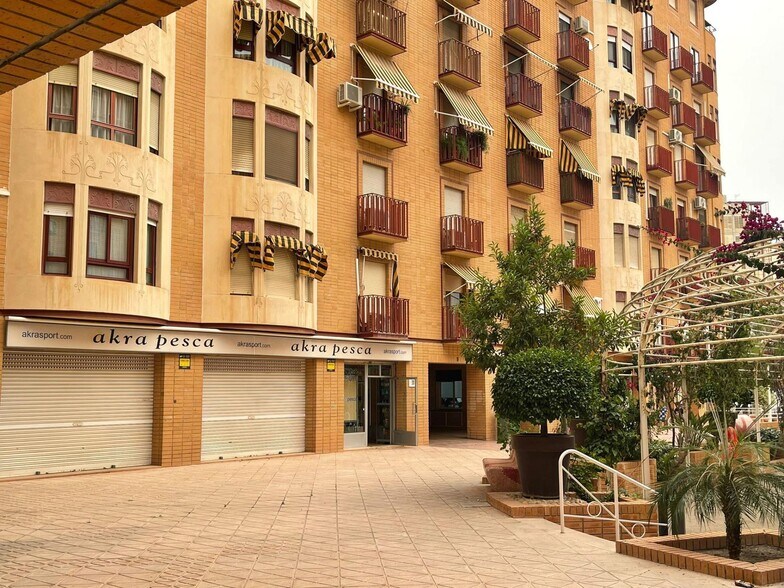 Local en ALACANT en venta - Foto del edificio - Imagen 3 de 32