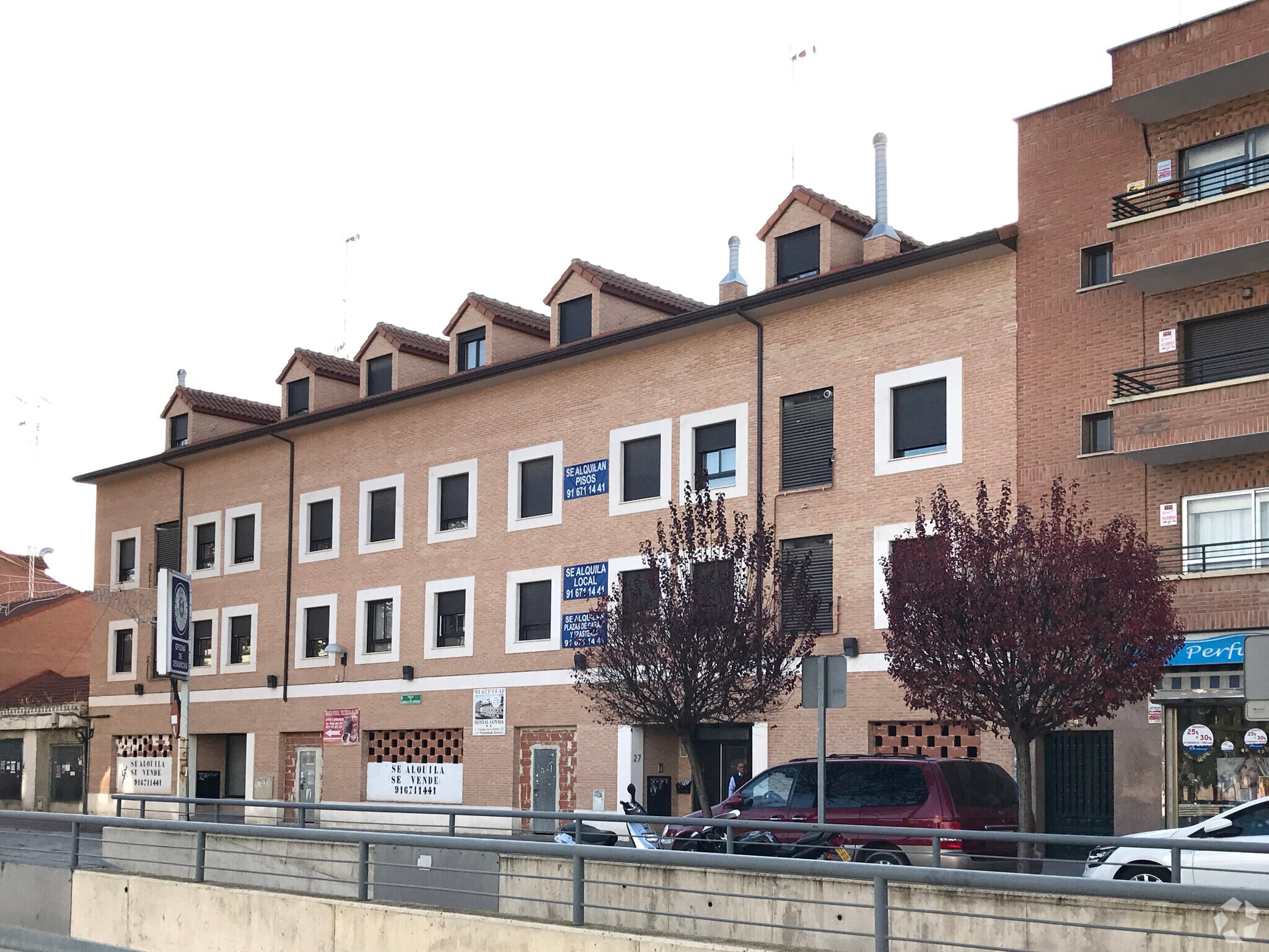 Calle Gonzalo de Córdoba, 23 – 25, San Fernando de Henares, Madrid en venta Foto principal- Imagen 1 de 2