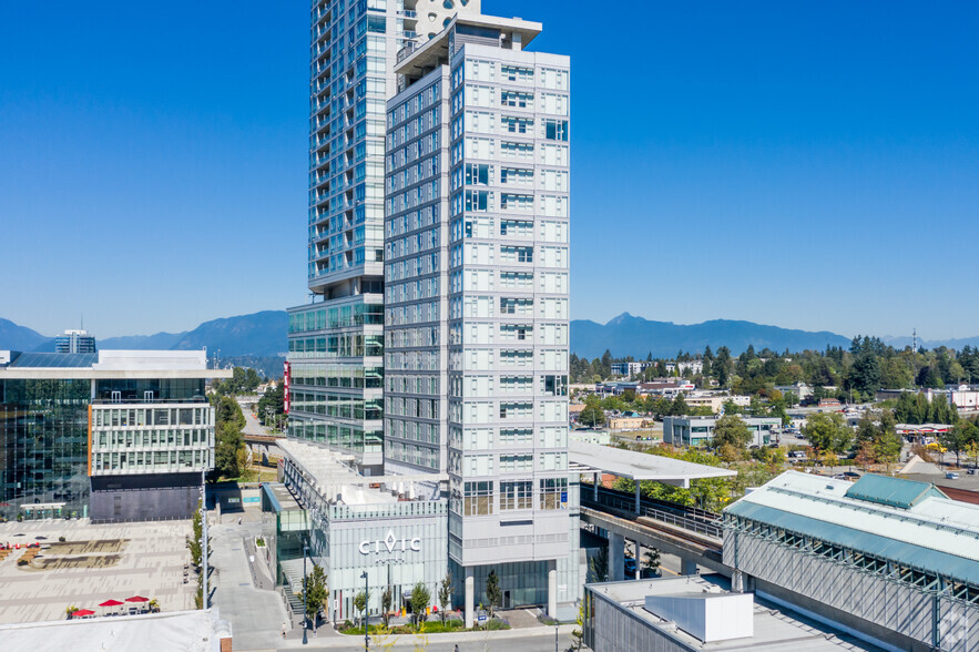 13475 Central Av, Surrey, BC en alquiler - Foto del edificio - Imagen 2 de 16