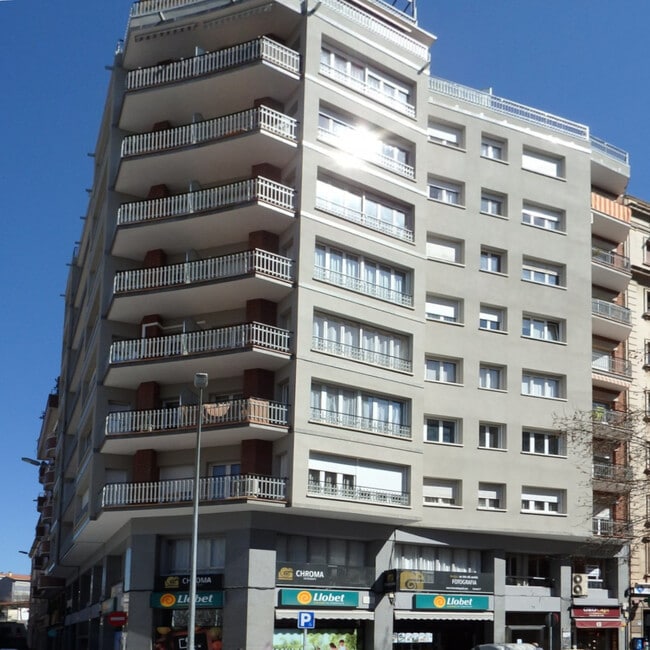 Más detalles de Edificio residencial​ en venta
