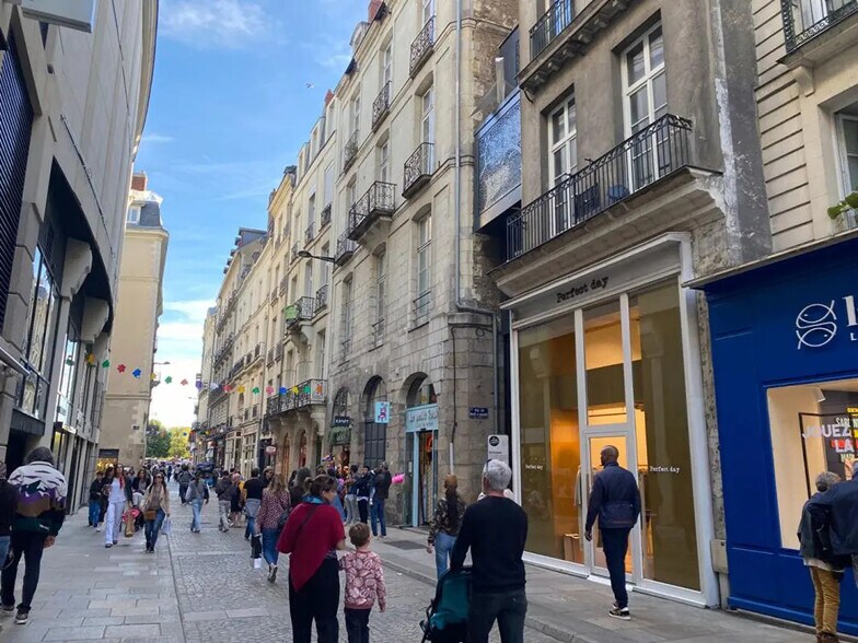Local en Nantes en alquiler - Foto del edificio - Imagen 2 de 8