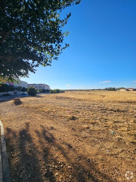 Terrenos en Azuqueca de Henares, Guadalajara en venta - Foto principal - Imagen 1 de 3