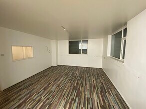 Britonwood Trading Estate, Liverpool en alquiler Foto del edificio- Imagen 2 de 5