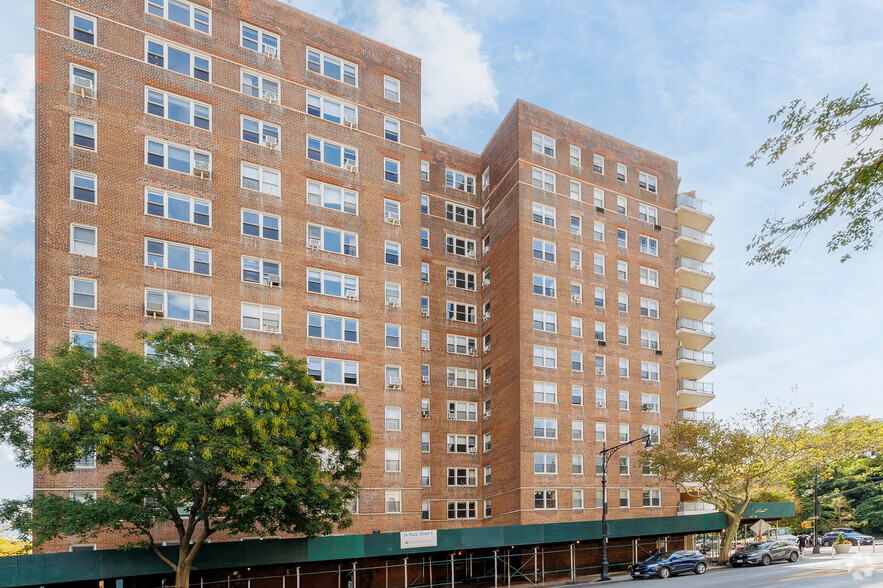 34 Plaza St E, Brooklyn, NY en alquiler - Foto del edificio - Imagen 2 de 7