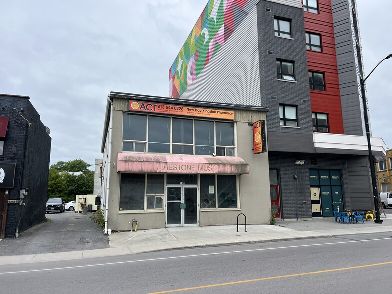 162 Division St, Kingston, ON en venta - Foto del edificio - Imagen 2 de 7