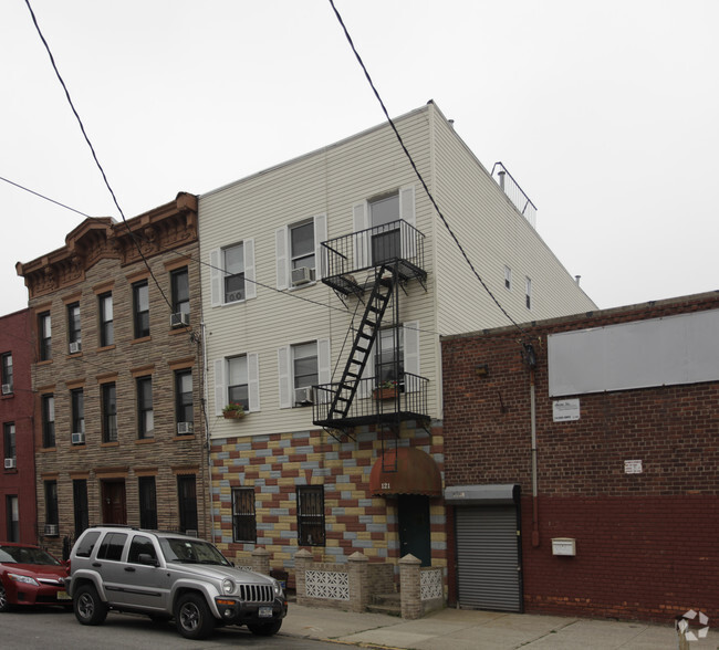 121 Dikeman St, Brooklyn, NY en venta - Foto principal - Imagen 1 de 2