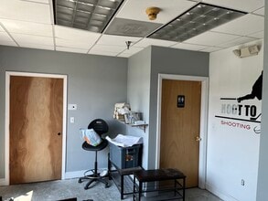 108 Clematis Ave, Waltham, MA en alquiler Foto del edificio- Imagen 2 de 4