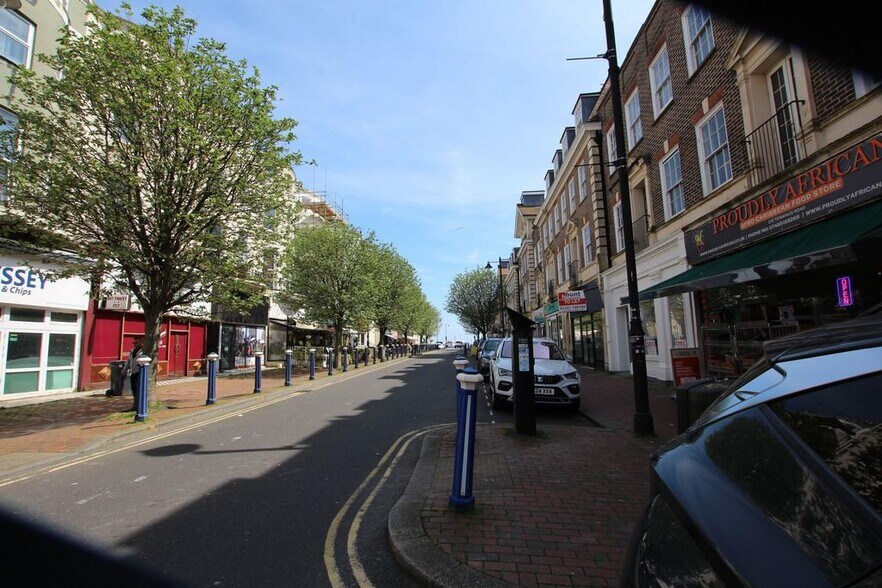 195-199 Terminus Rd, Eastbourne en alquiler - Foto del edificio - Imagen 2 de 14