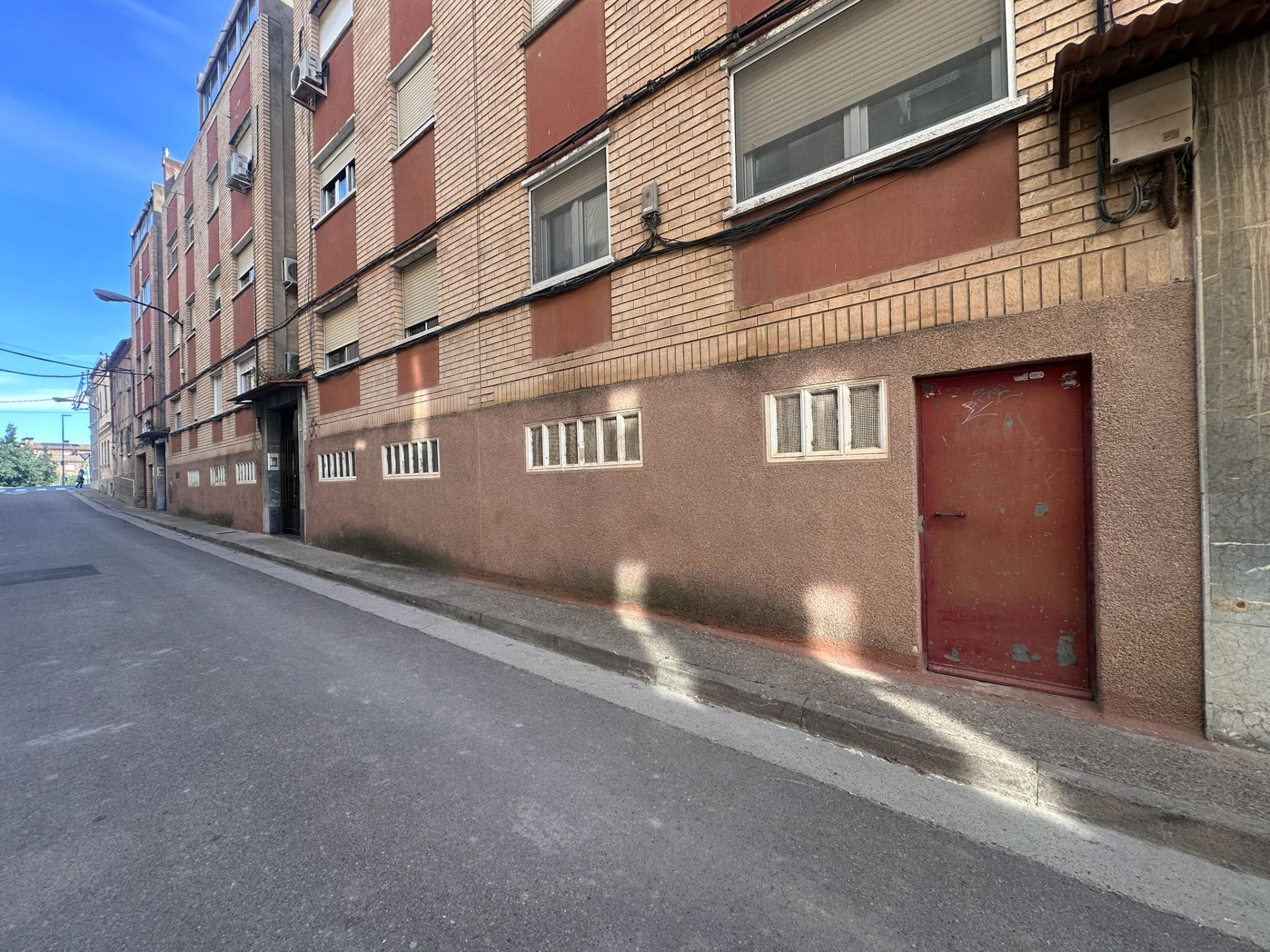Local en Zaragoza, Zaragoza en venta Foto del edificio- Imagen 1 de 16