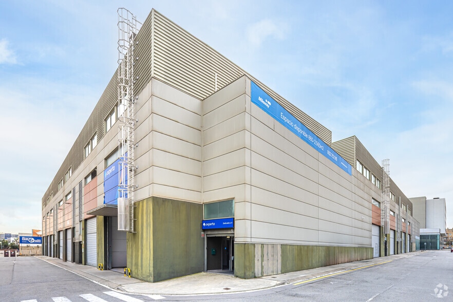 Carrer de Marie Curie, 2, Barberà del Vallès, Barcelona en alquiler - Foto del edificio - Imagen 3 de 21