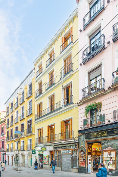 Calle de las Carretas, 29, Madrid, Madrid en alquiler - Foto del edificio - Imagen 1 de 2