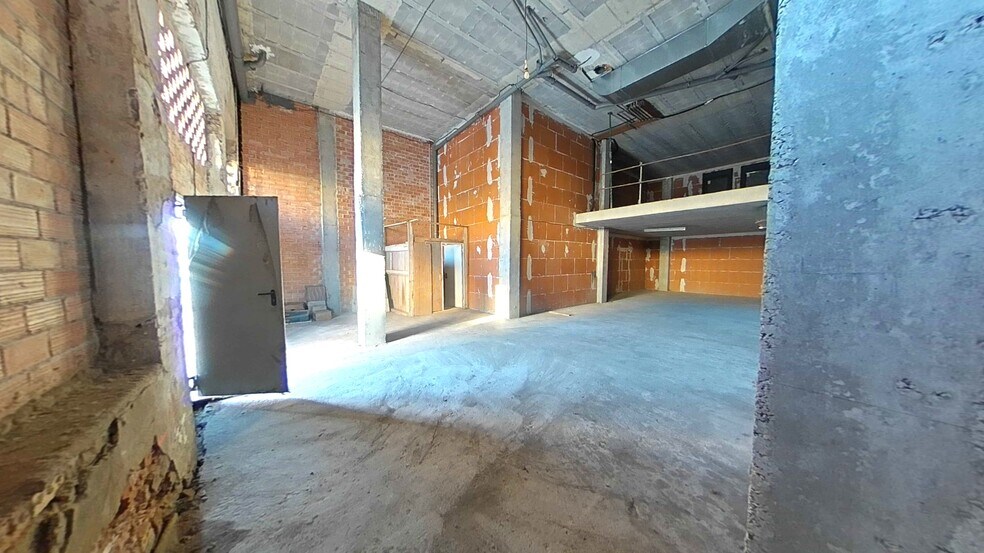 Local en Alfaro en venta - Foto del edificio - Imagen 2 de 13