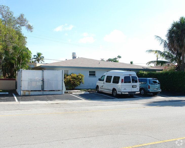 5721 NW 28th St, Lauderhill, FL en venta - Foto principal - Imagen 1 de 3