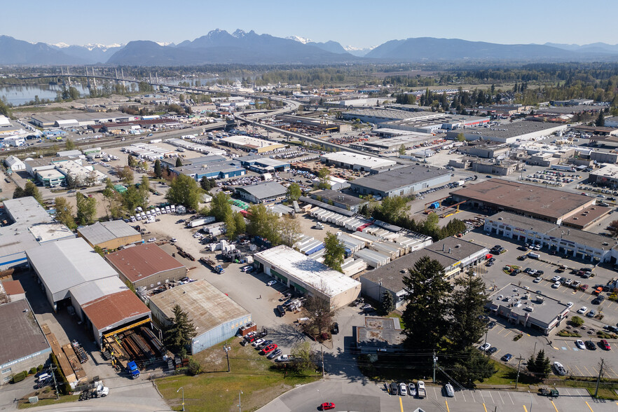 19837 Telegraph Trl, Langley Twp, BC en venta - Foto del edificio - Imagen 1 de 19