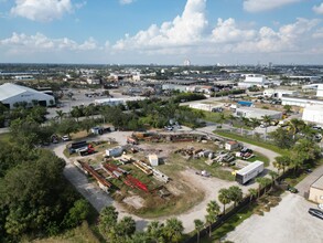 3401 Old Metro Pky, Fort Myers, FL - VISTA AÉREA  vista de mapa