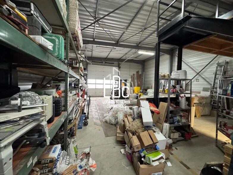 7 Rue Des Frères Lumière, Saint-Hilaire-de-Chaléons en alquiler - Foto del edificio - Imagen 2 de 18