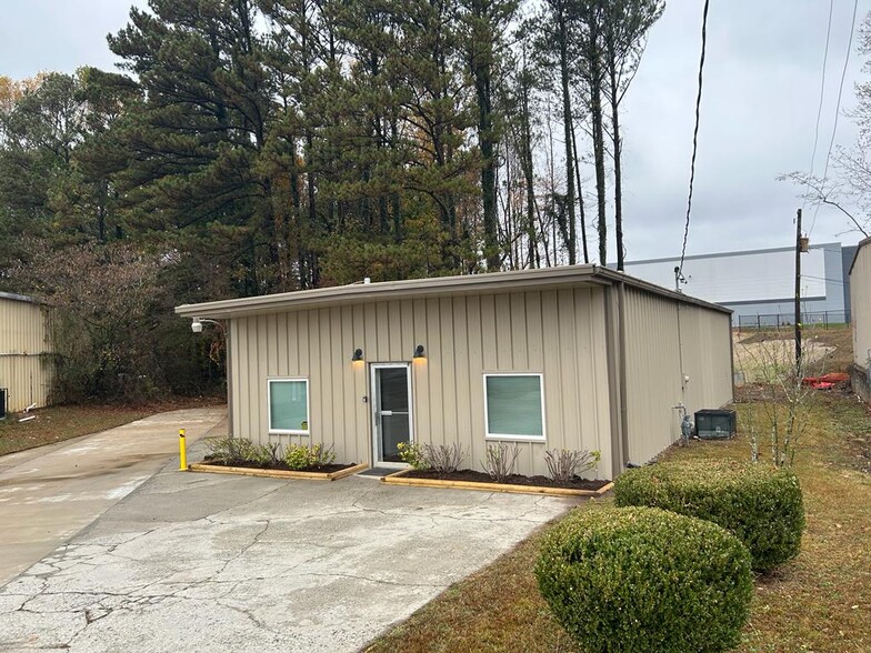 1484 Lake City Industrial Ct, Morrow, GA en venta - Foto principal - Imagen 1 de 20