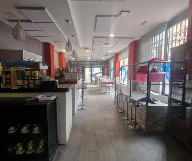 Más detalles de Local en alquiler