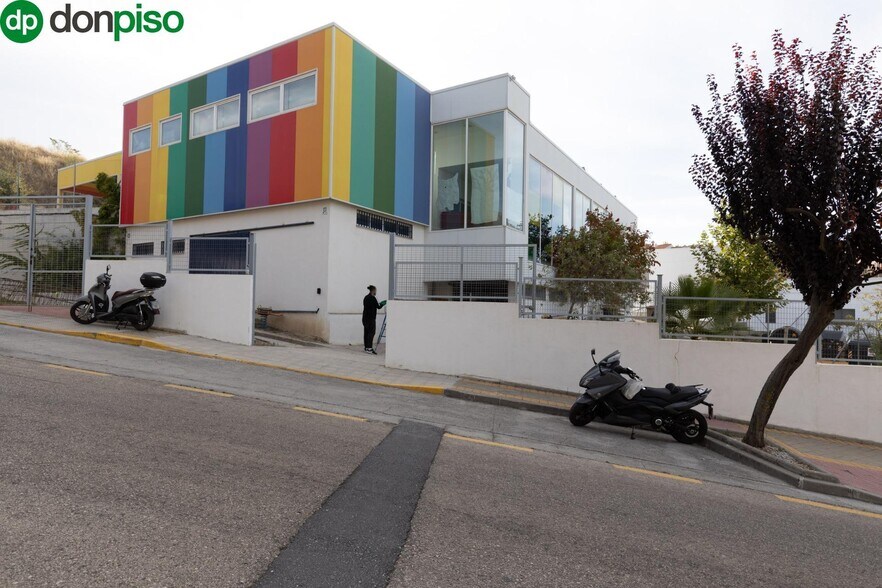 Urbanización Aben Humeya, 4, Jun, Granada en venta - Foto del edificio - Imagen 2 de 14